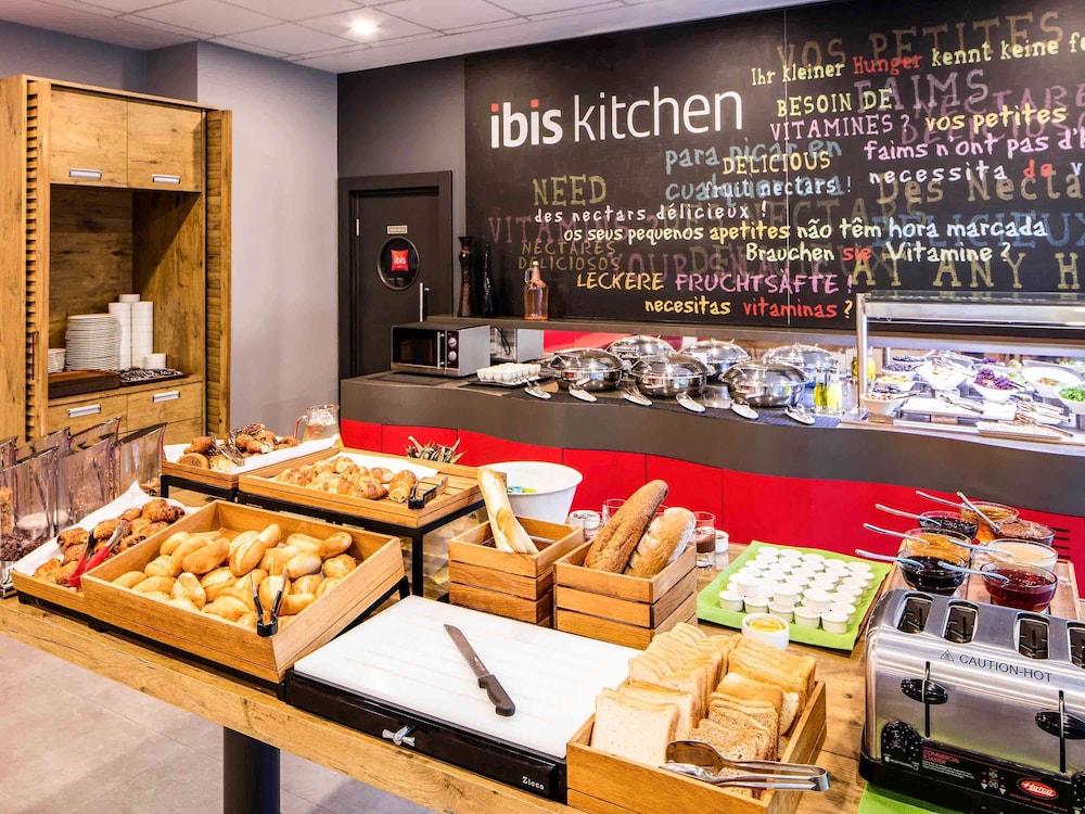 Ibis Istanbul West 53/73