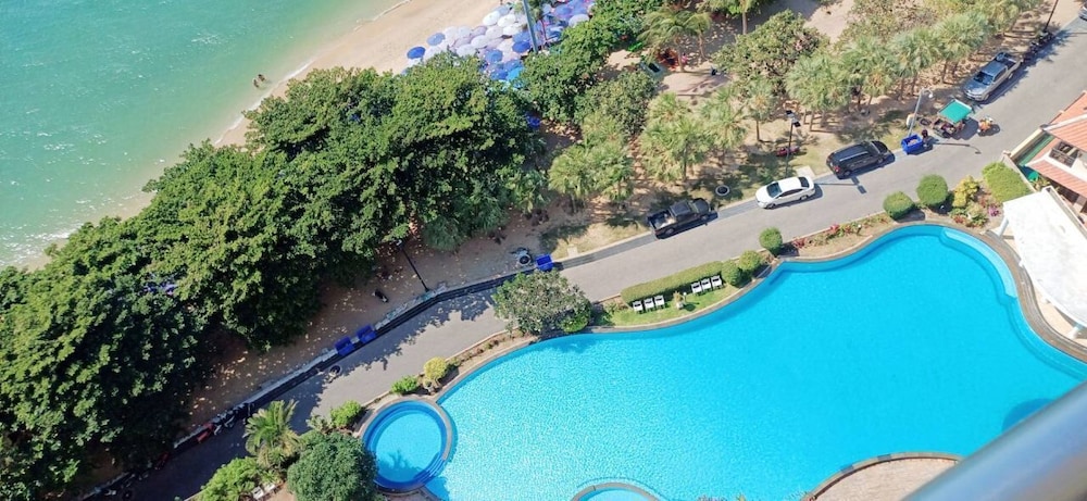 Adriatic Palace Pattaya 34/38