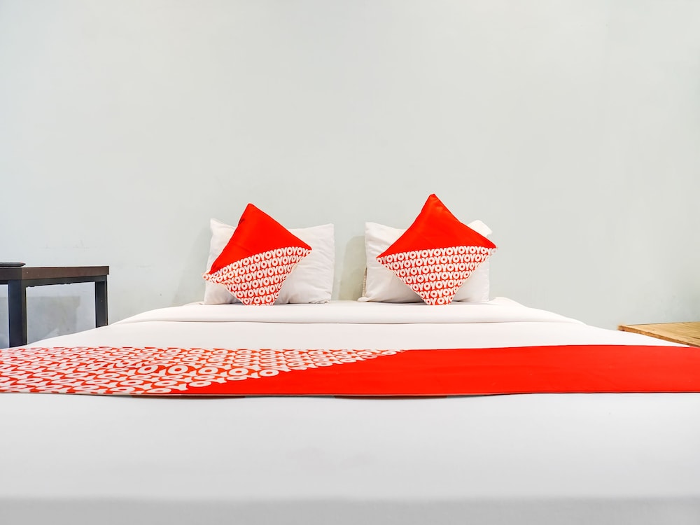 Hotel O Makassar near Mall Panakukkang formerly Sayang Home Stay 20/29