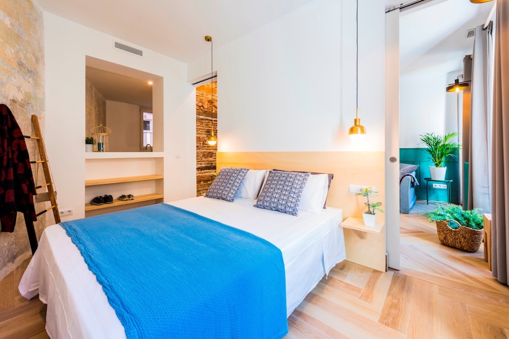 Be Mate Gran Via Suites 18/50