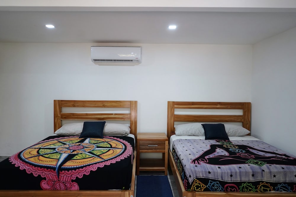 Dreamsea Surf Camp 6/33