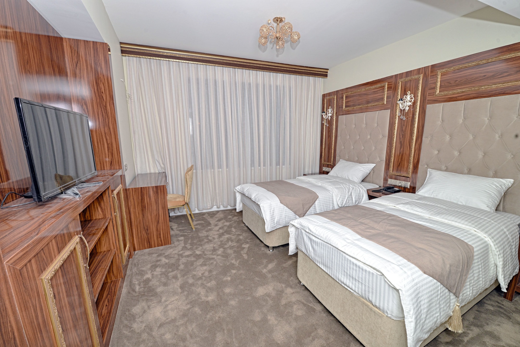 STANDARD DOUBLE ROOM