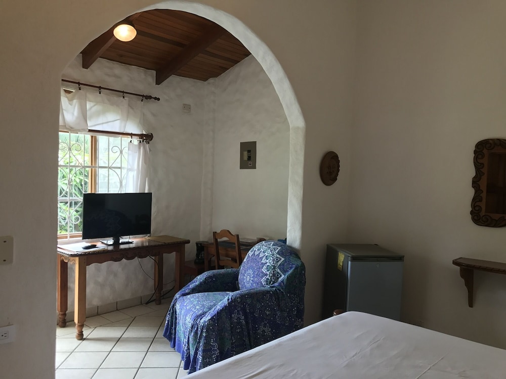 Hotel Flores 13/50