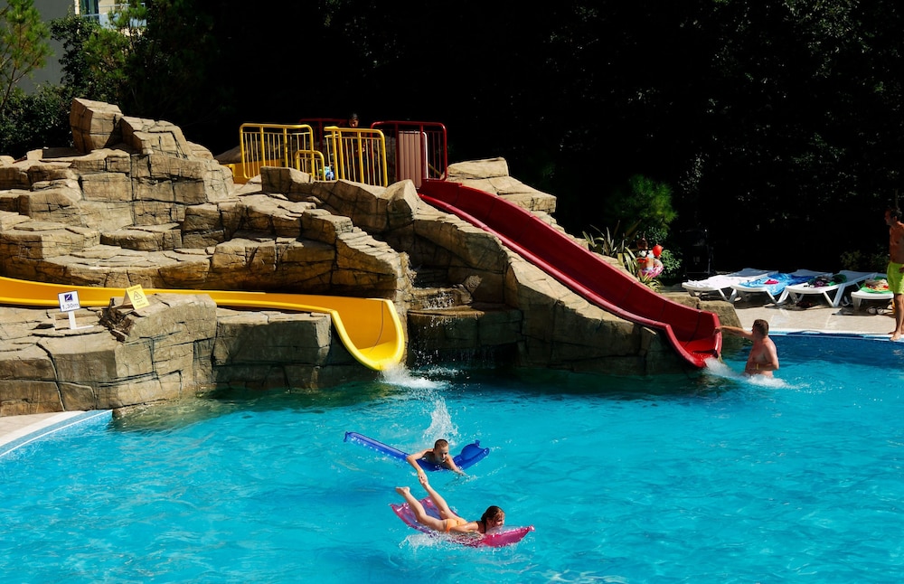 Helios Spa Hotel 33/39