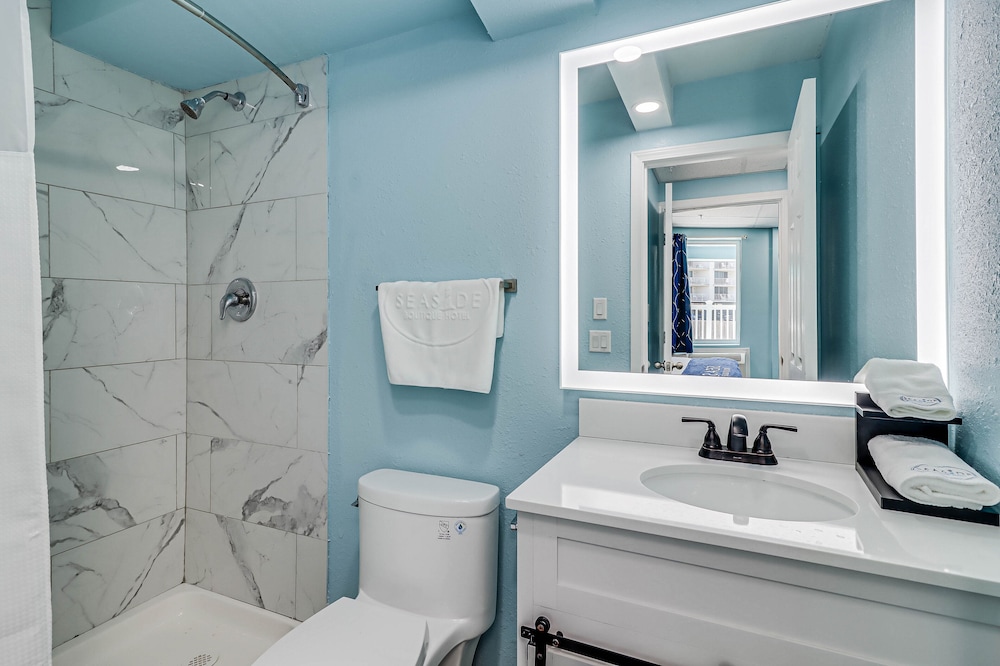 Seaside Boutique Hotel, Waves At Your Doorstep 46/50