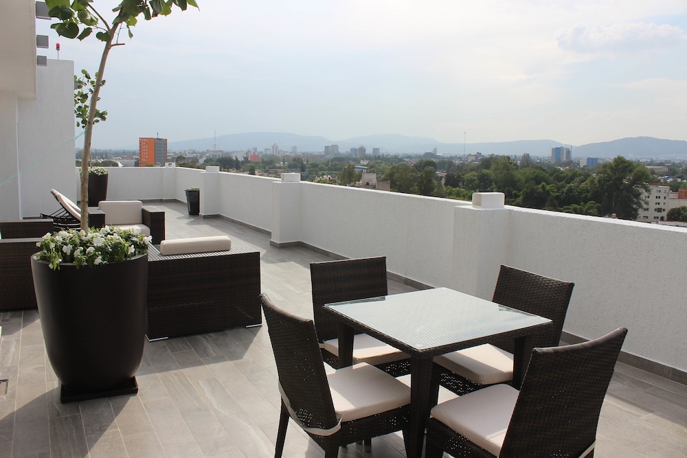 Eco Hotel Guadalajara Expo 40/54