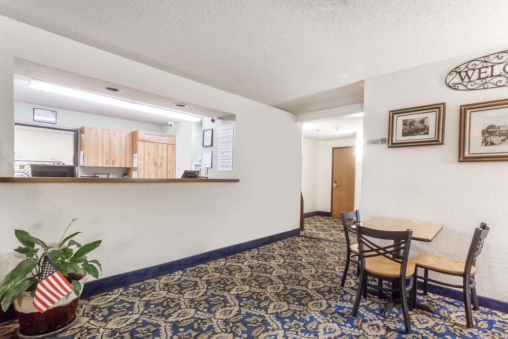 Super 8 by Wyndham Norwich 3/28