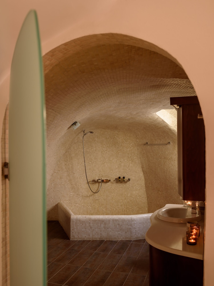 Suite Home Santorini 75/75