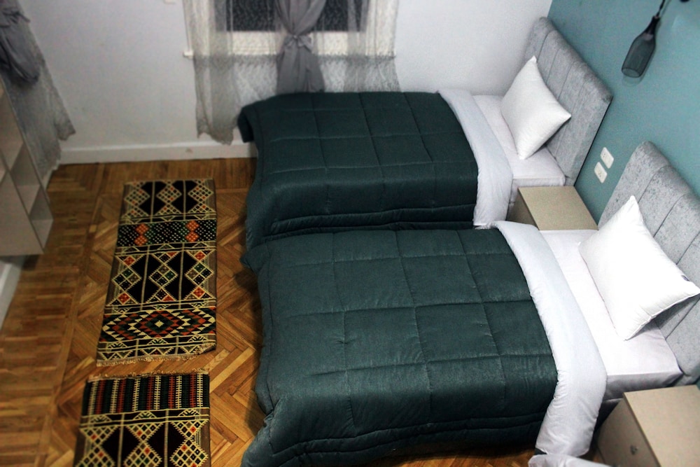 Cheers hostel Cairo 23/39