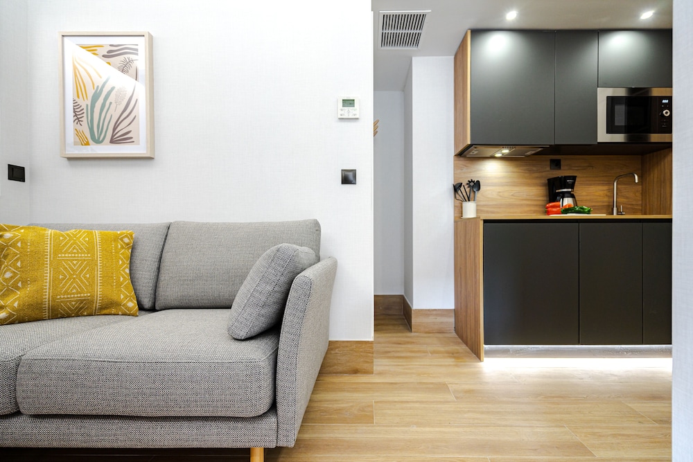Feelathome Ventas Suites 27/50