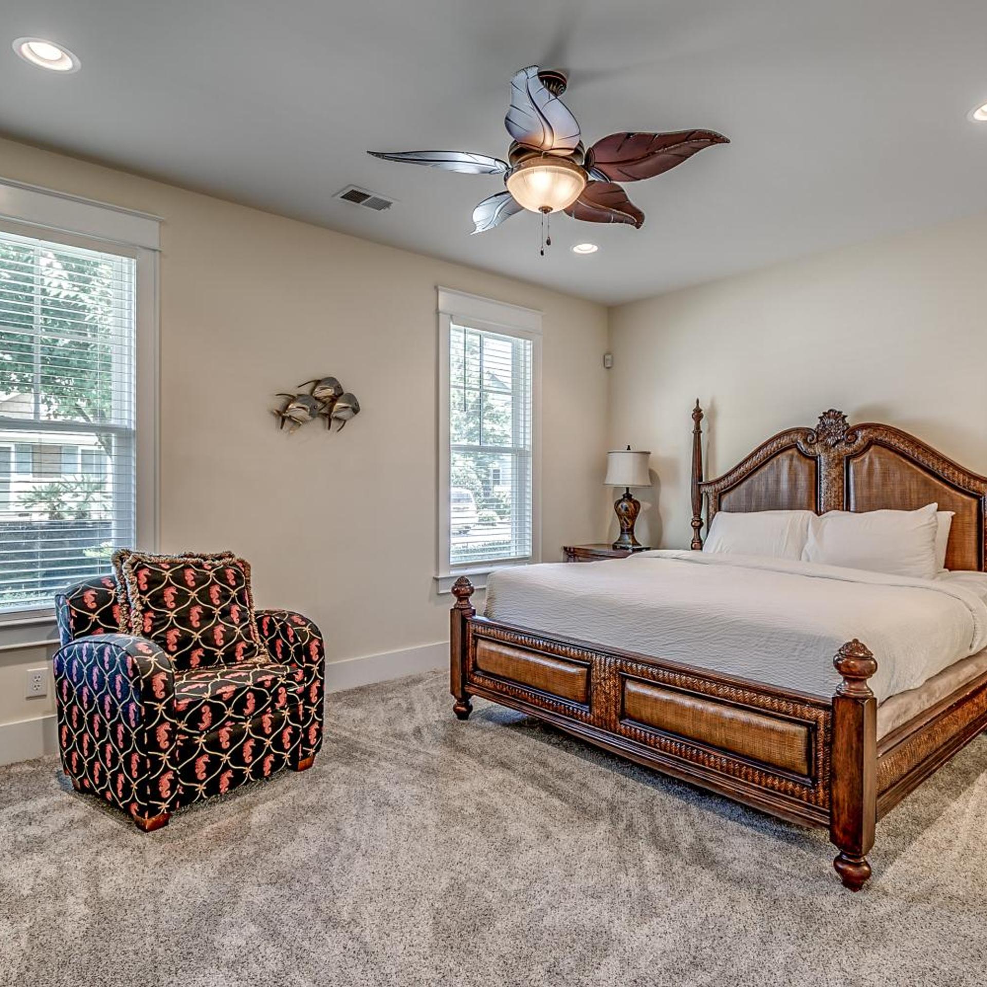 3 Bedrooms, House