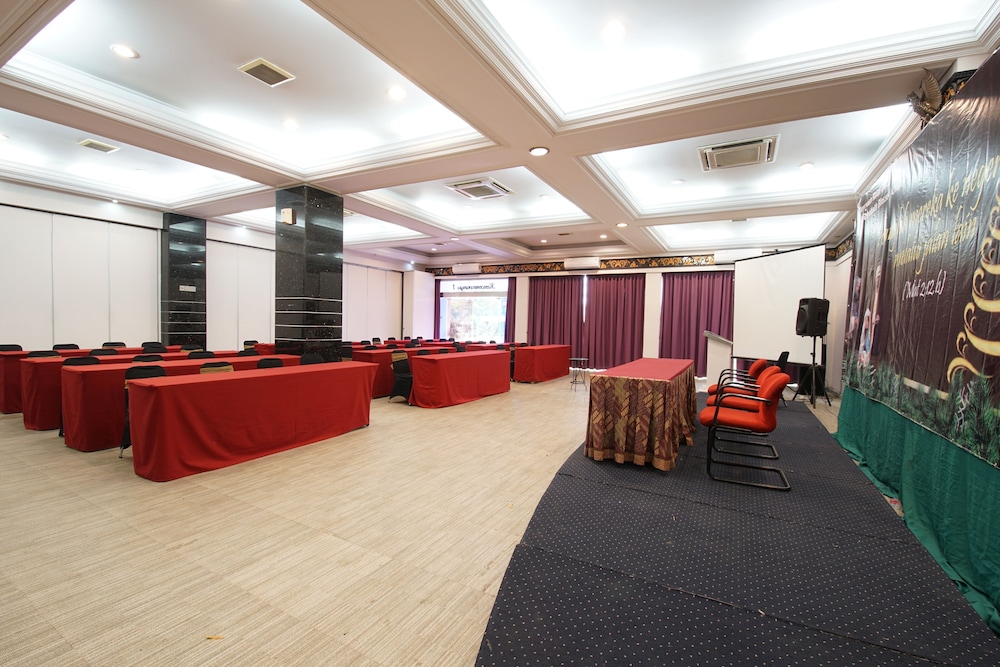 Hotel New Puri Garden Bandara Semarang 24/44