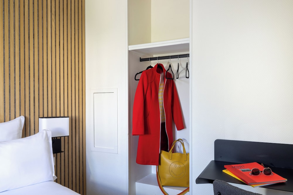 HOTEL KORNER MONTPARNASSE 22/50