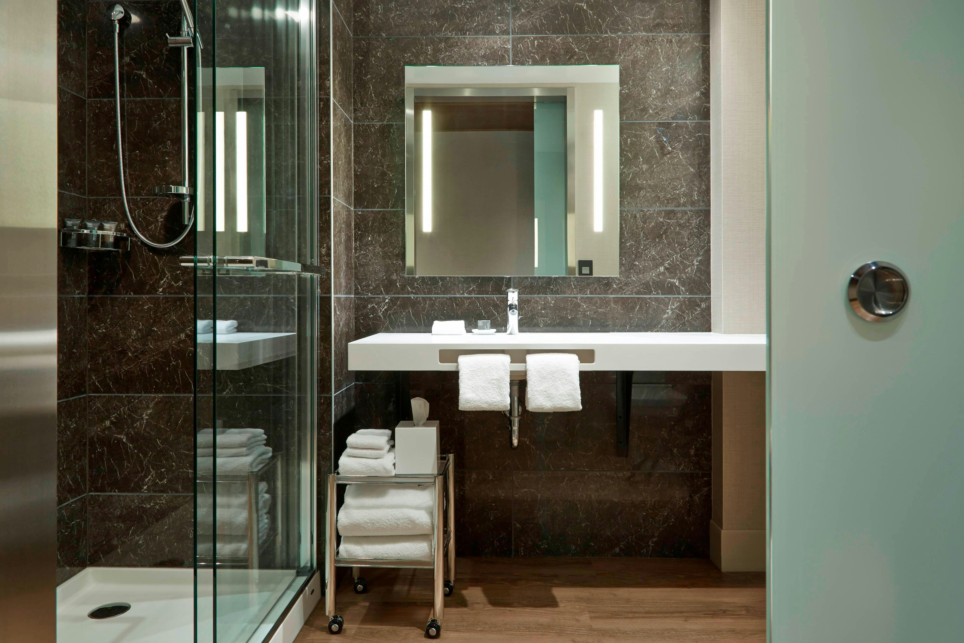 Ac Hotel By Marriott Minneapolis Downtown 40/44