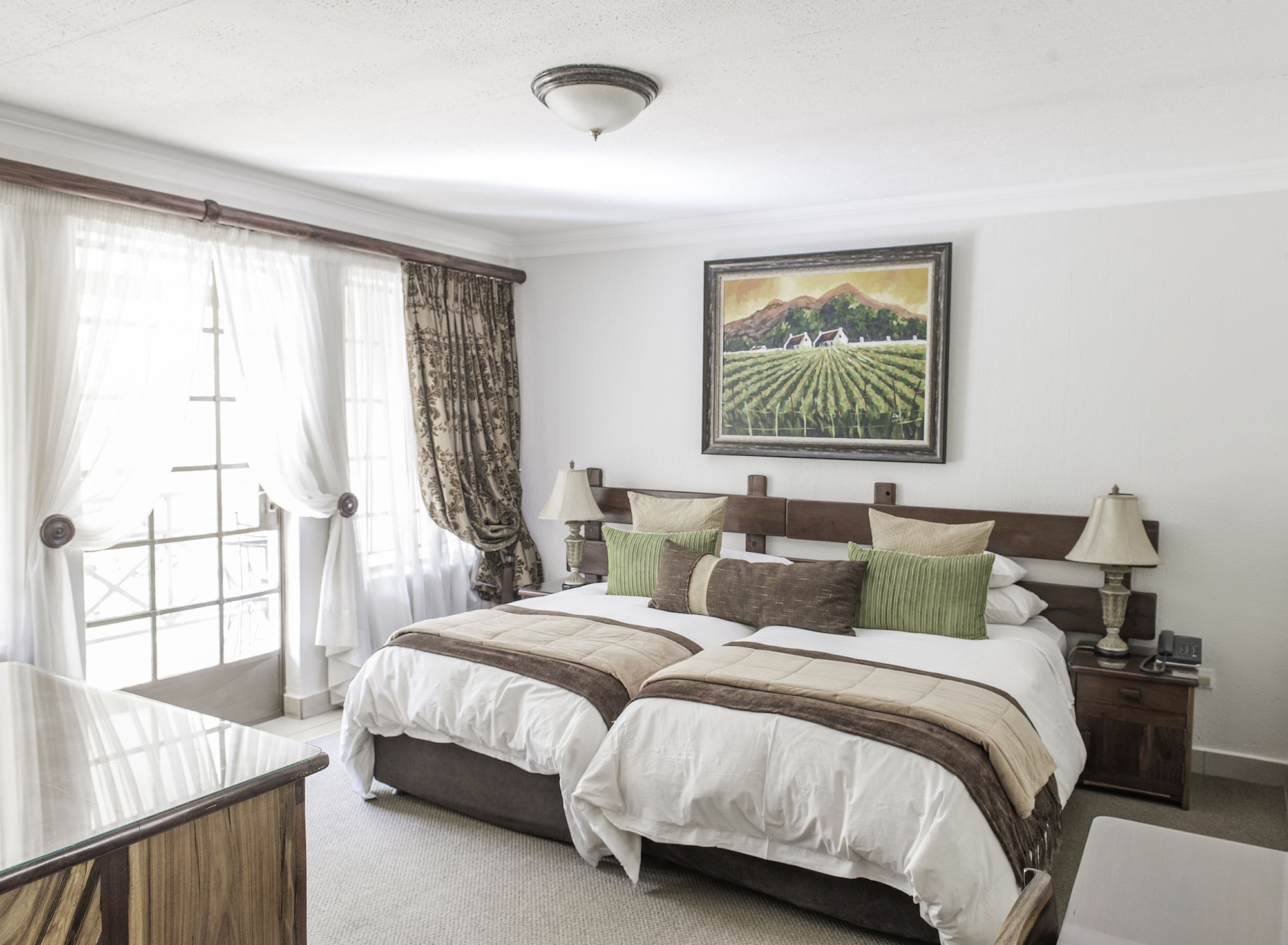 Luxury, Twin Beds, Multiple Beds