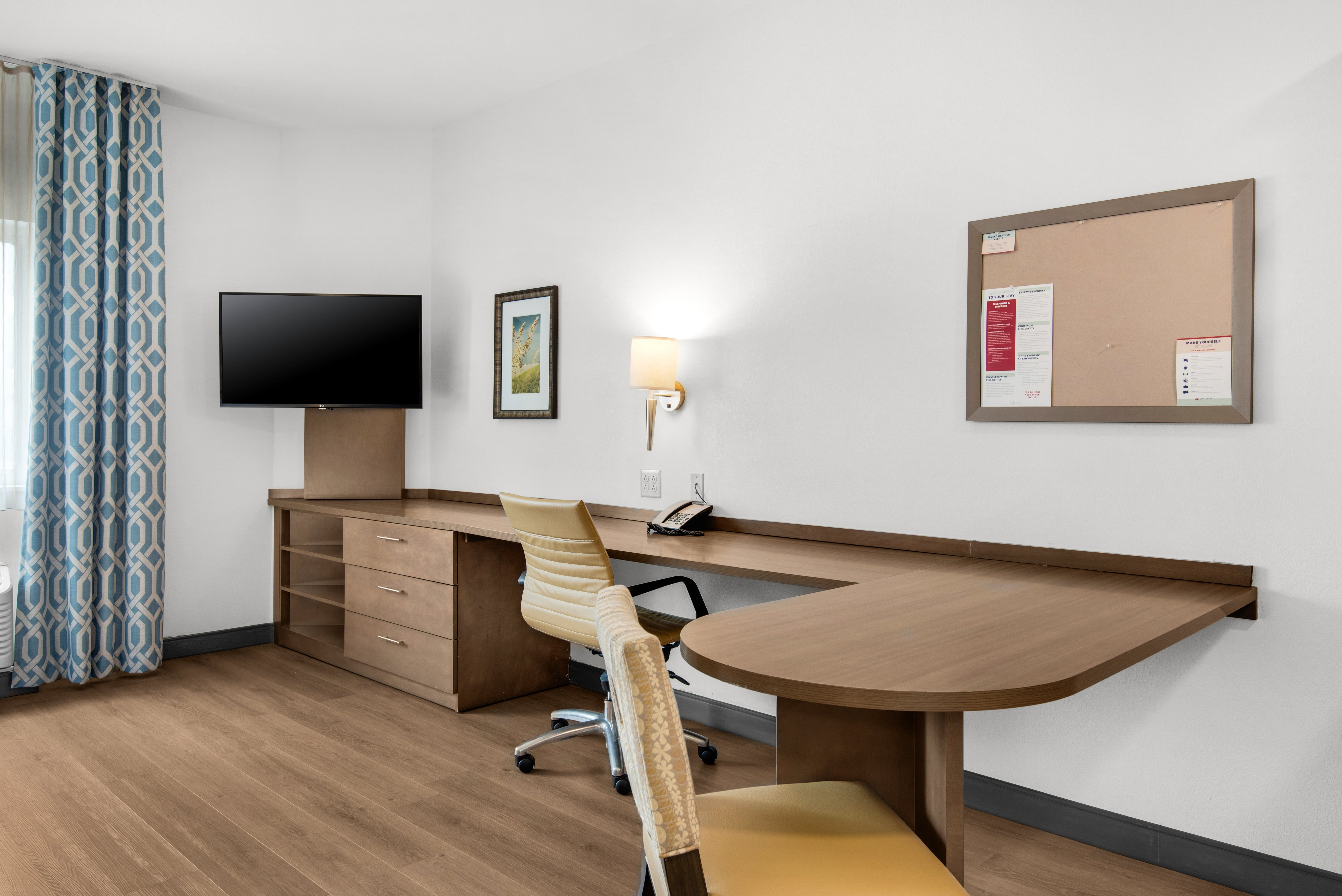 Candlewood Suites Pensacola University Area 48/58