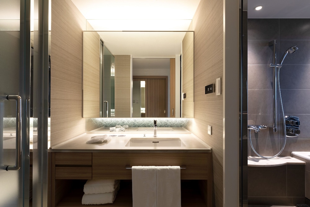 غرفة كلوب سوبيريور بسرير كينج مع دخول صالة النادي، Sheraton Miyako Hotel Tokyo 2/4