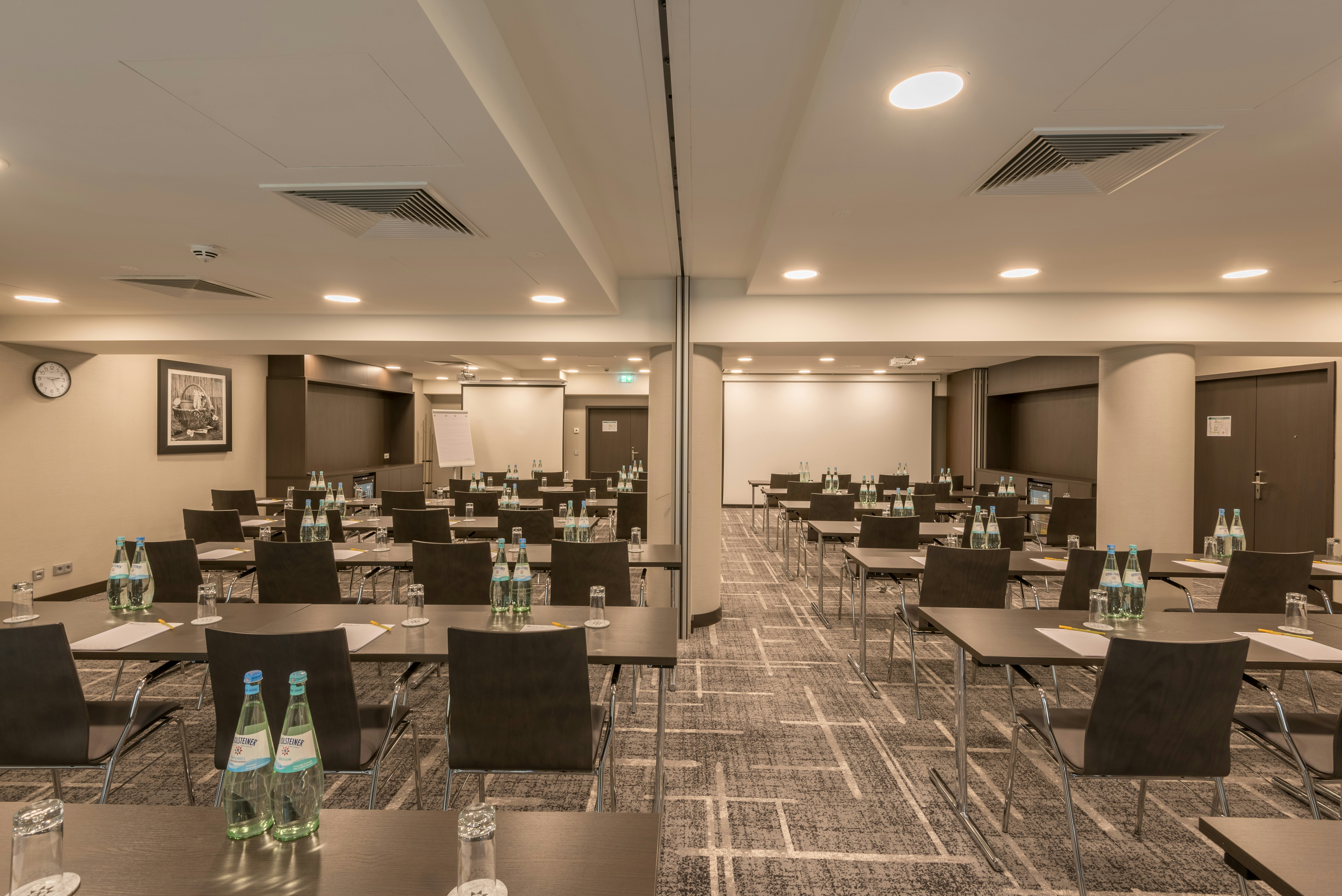 HILTON GARDEN INN FRANKFURT CITY CENTRE 50/56