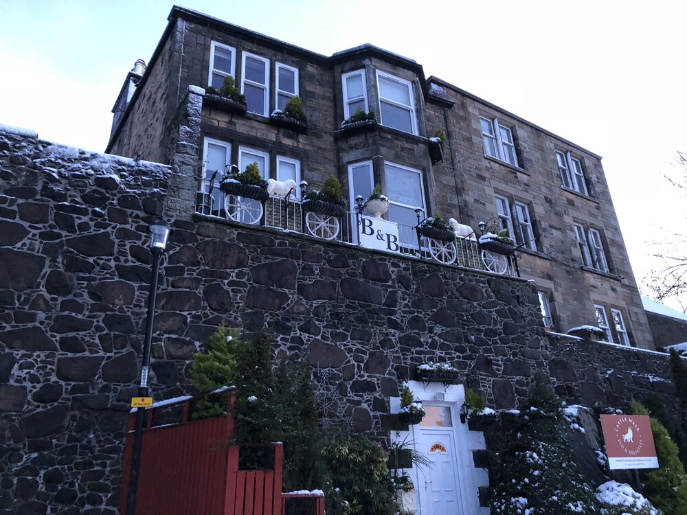 Castle Walk Bed & Breakfast 2/47