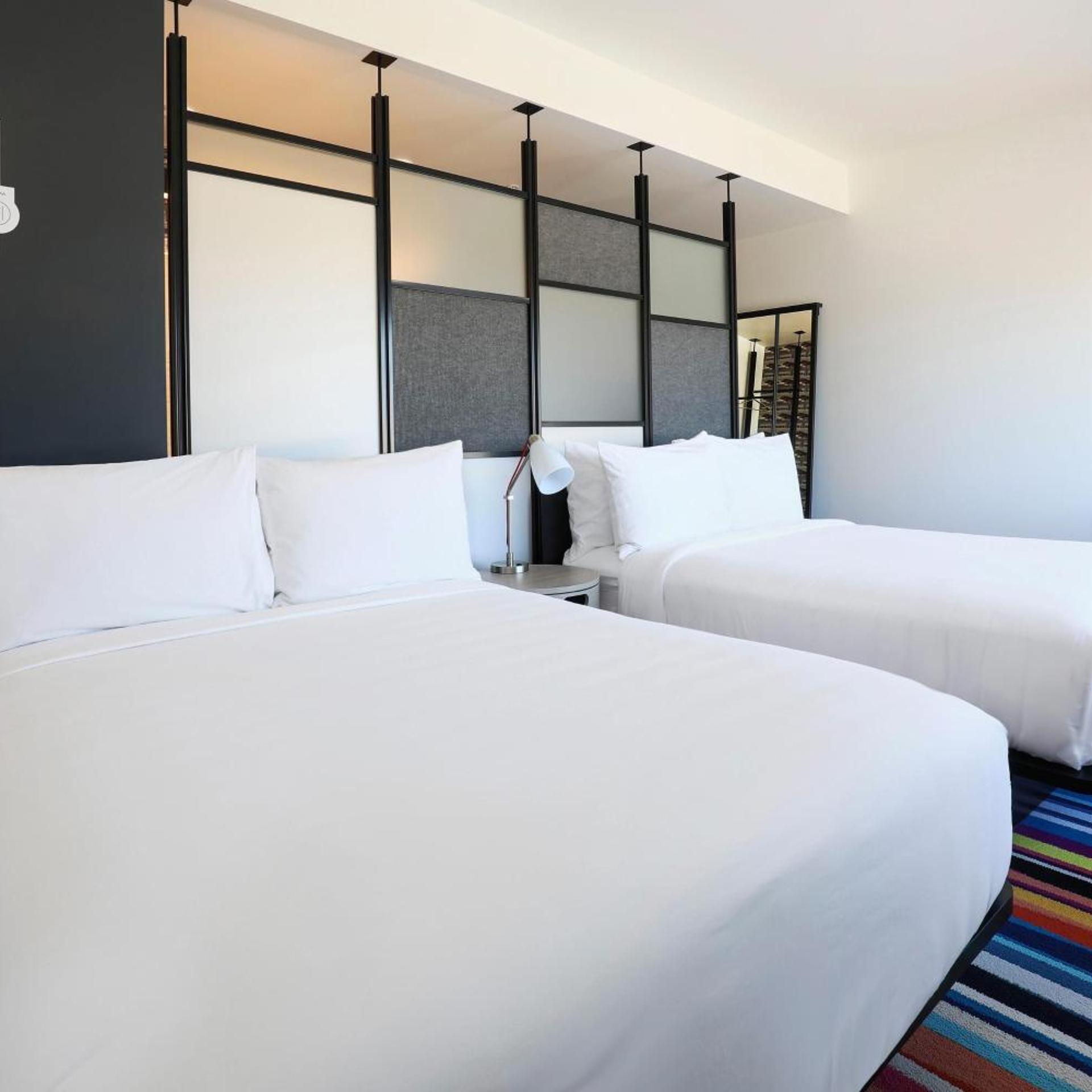 Aloft, Guest Room, 2 Queen Beds