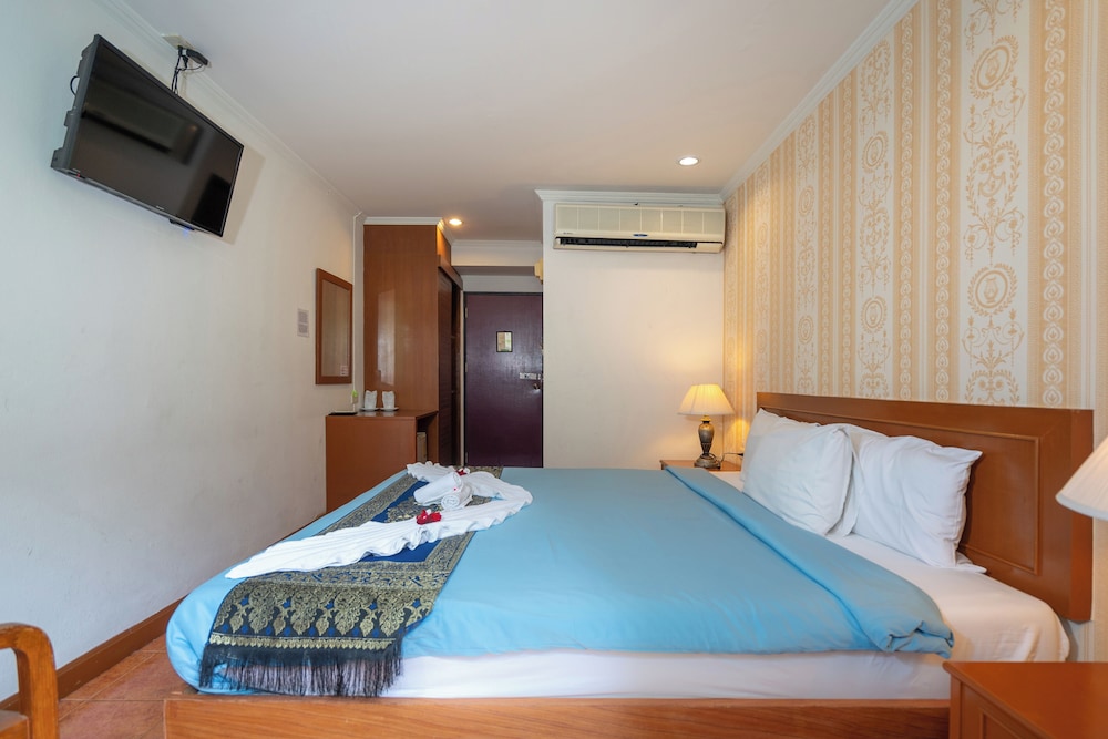 Patong Central Residence & Apartment 6/50