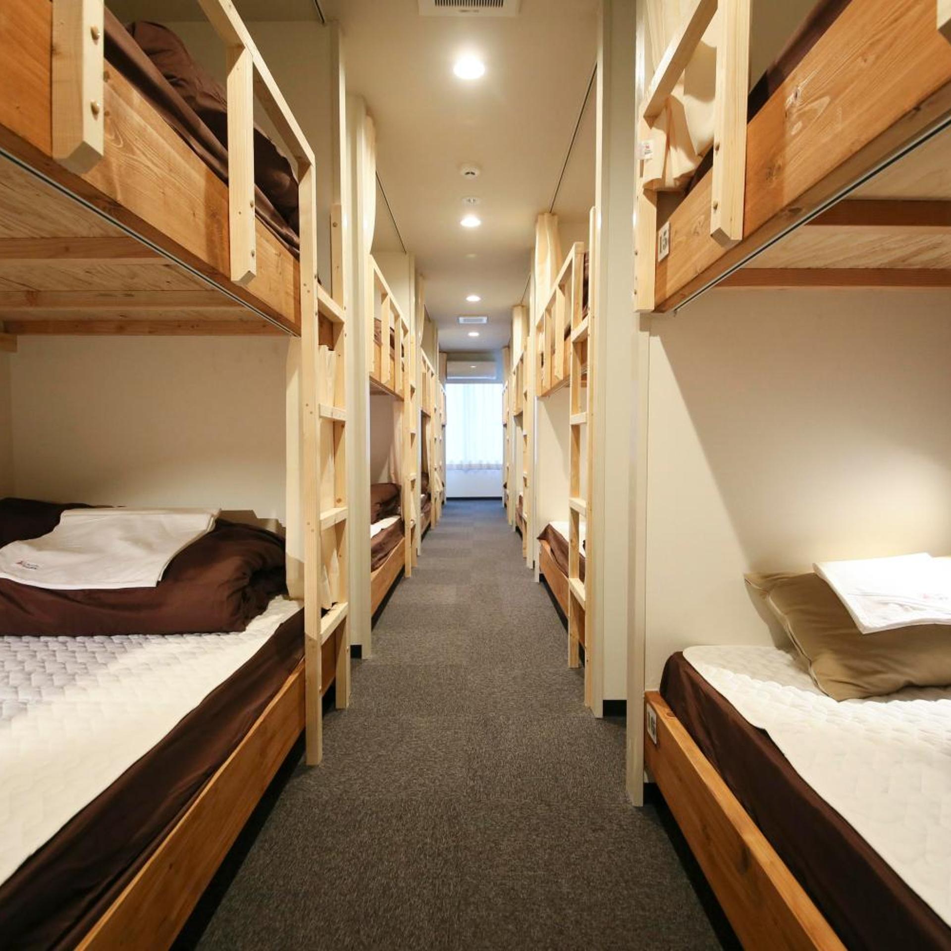 Mixed Dorm, 2 Bunk Beds