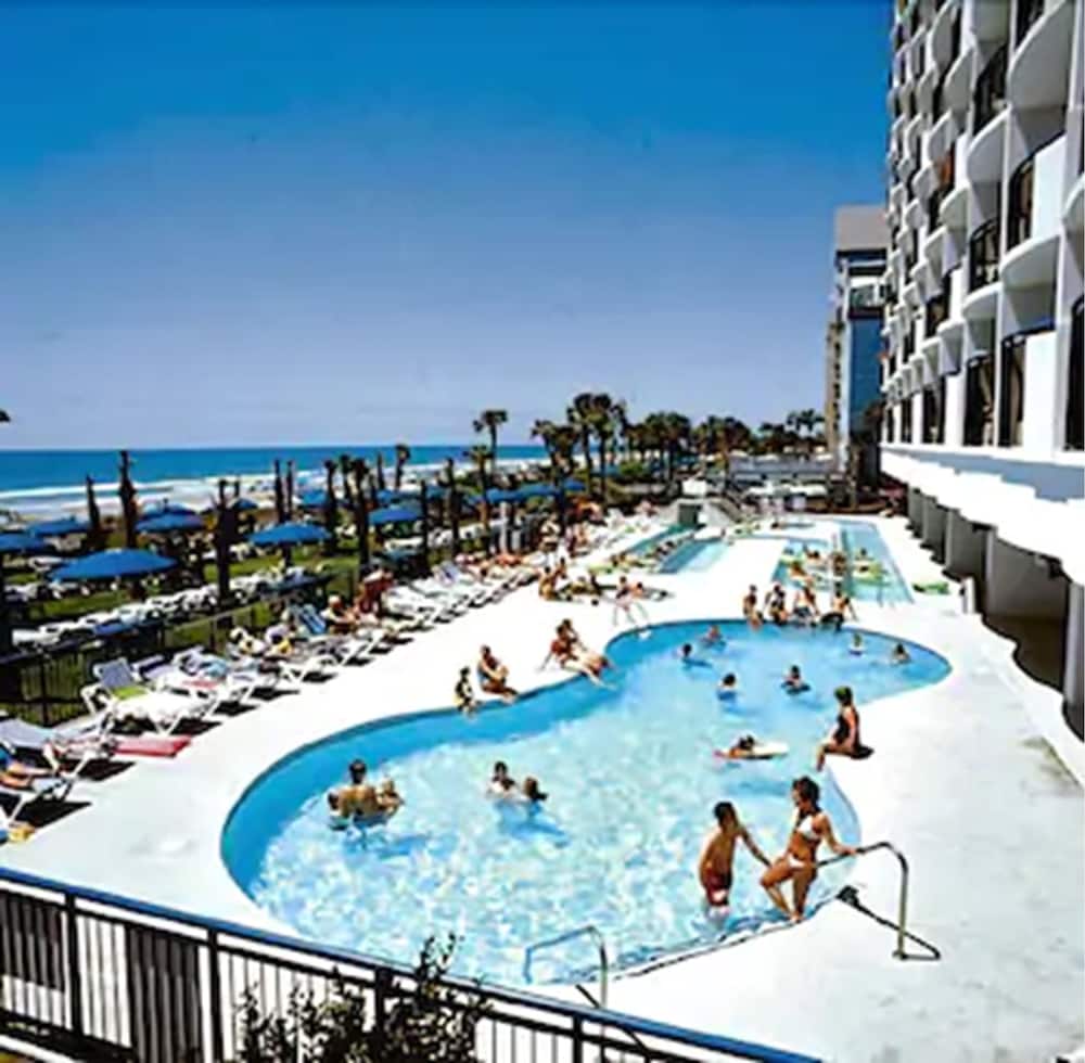Boardwalk Beach Resort 1/40