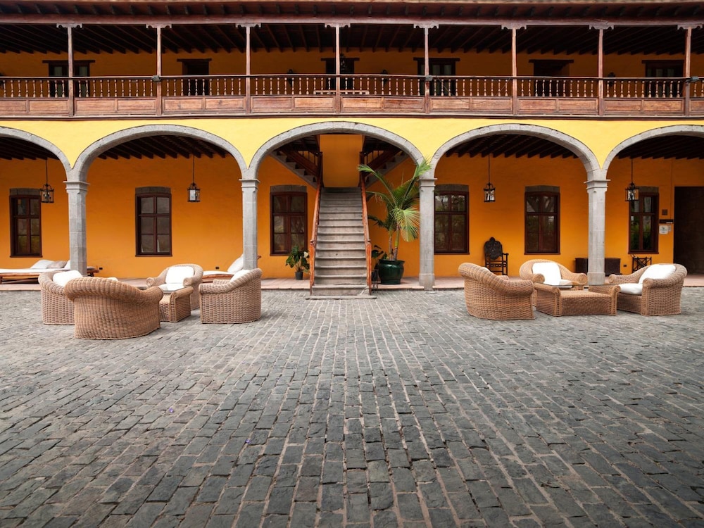 La Hacienda Del Buen Suceso 63/66