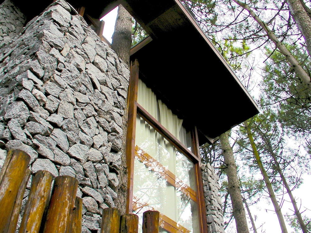Altos Medanos - Cabanas y Club de Bosque 9/48