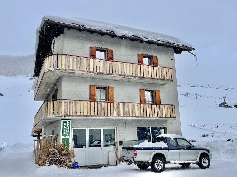 Roulette Apartments 40/50