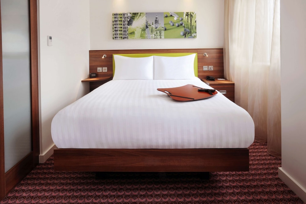 Hampton By Hilton Sheffield 15/56