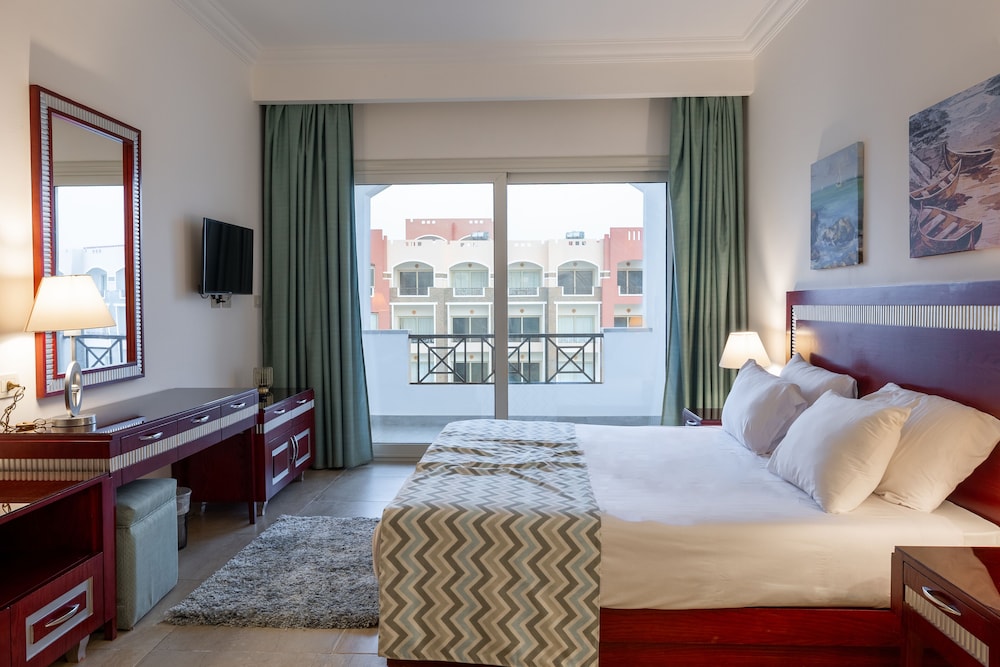 Oyster Bay Beach Suites 21/60