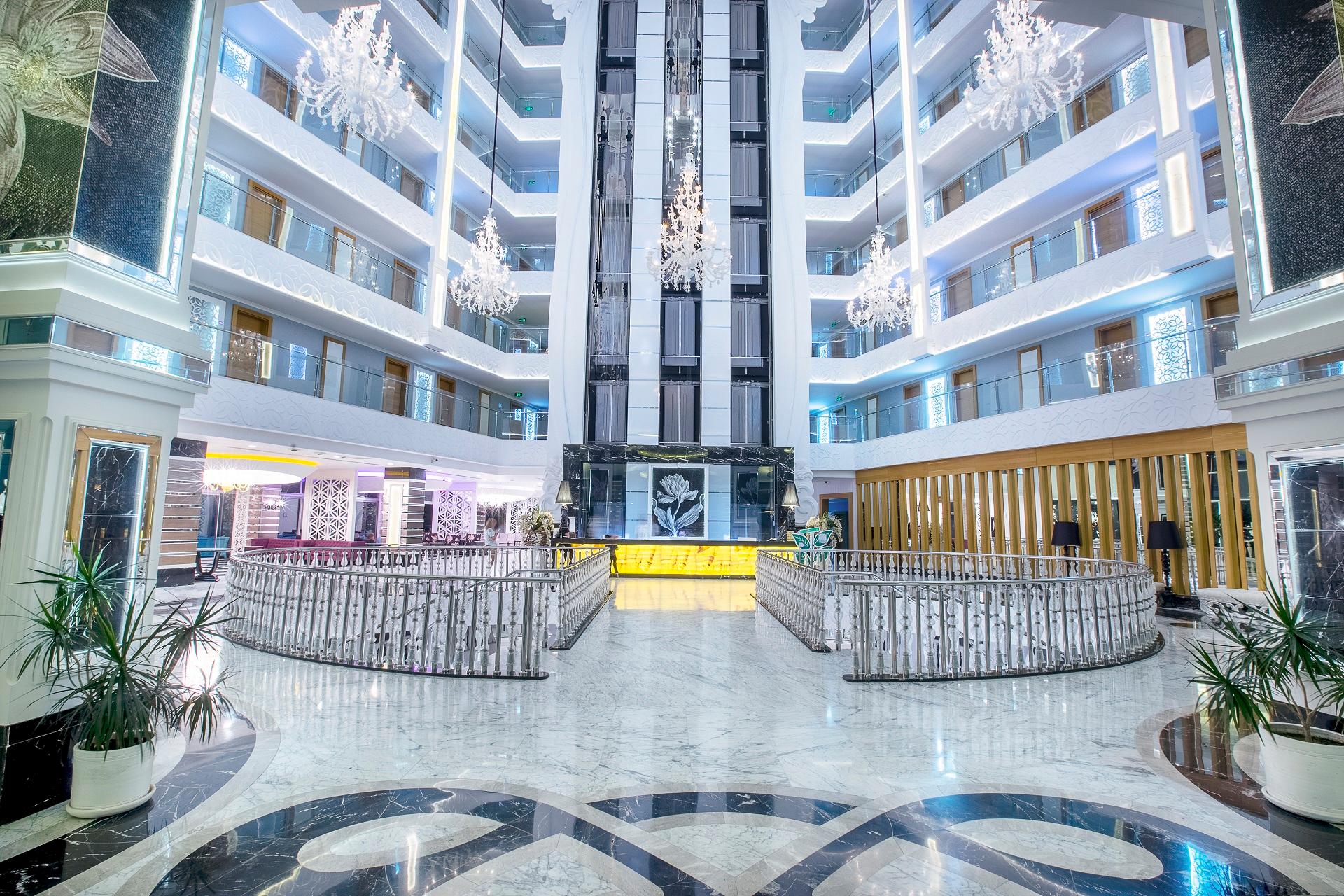 Q Premium Resort 8/24