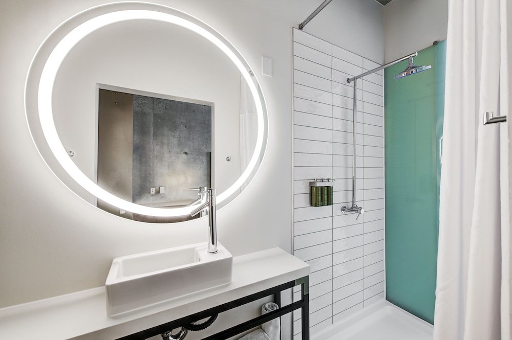 NYLO Las Colinas Hotel, Tapestry Collection by Hilton 19/61