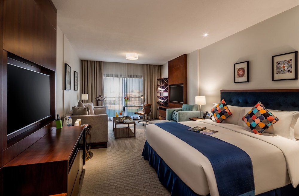 فندق قرية الريم(Al Reem Village Hotel) 12/51