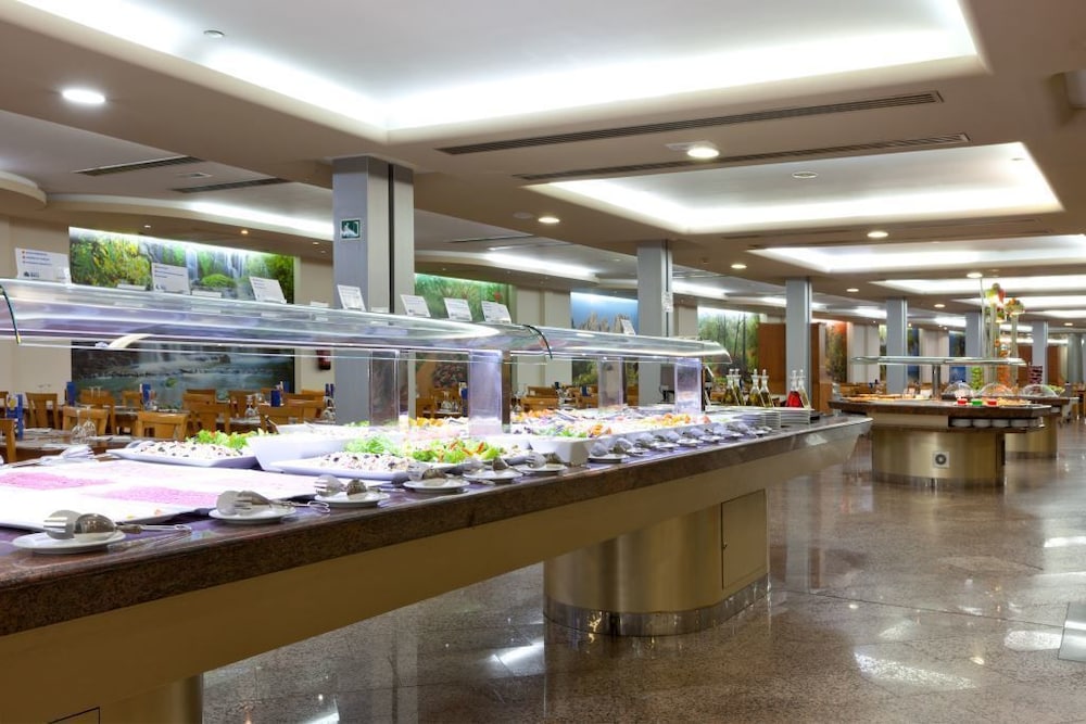 Gran Hotel Bali 40/58