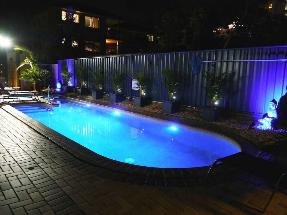 Portobello Resort Apartments 8/73