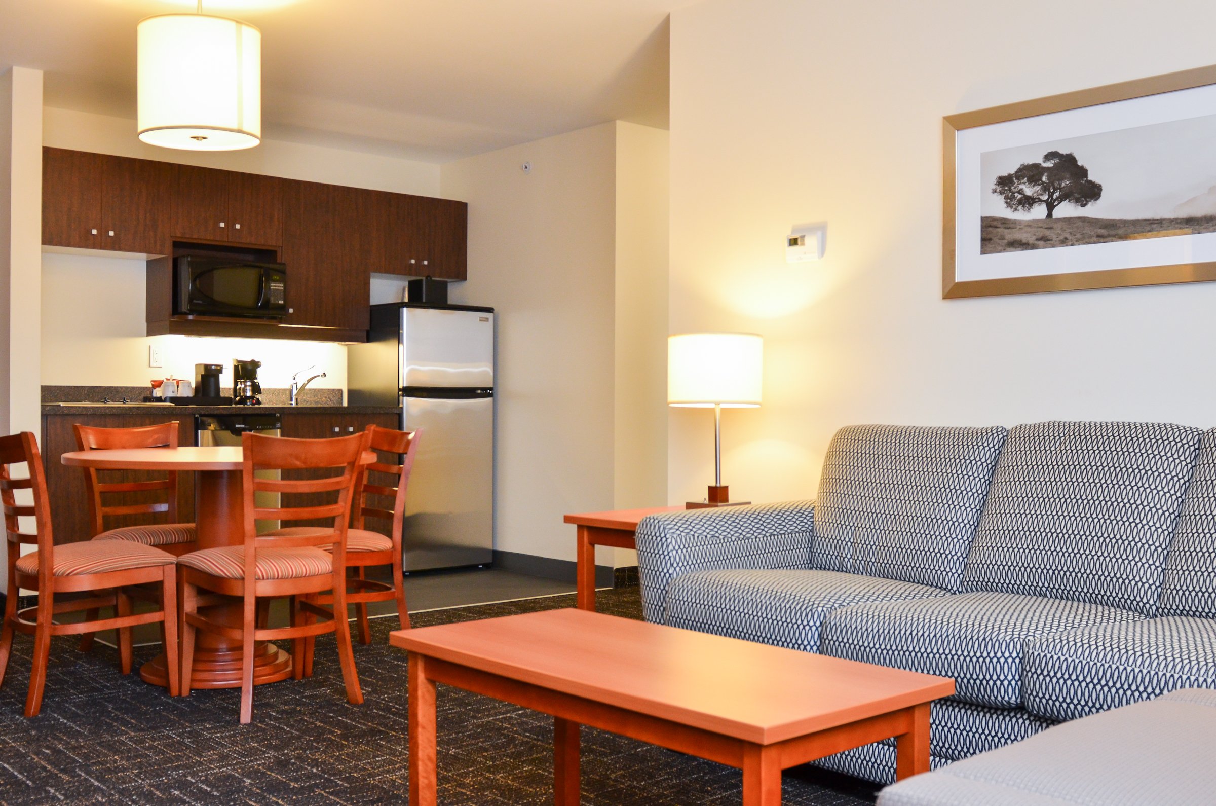Best Western Thompson Hotel Suites 26/43
