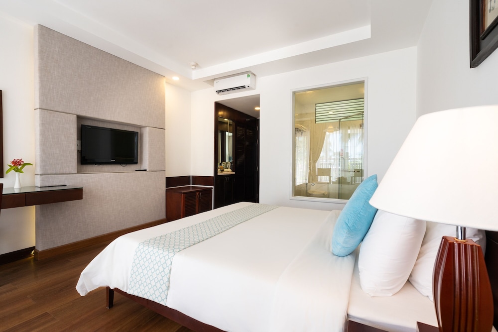Hoang Ngoc Beach Resort 37/87