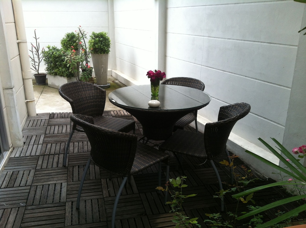 T Series Place Serviced Apartment 26/34