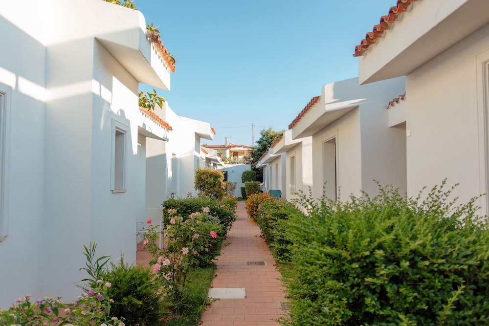 Hotel Village Fior di Sardegna 36/43