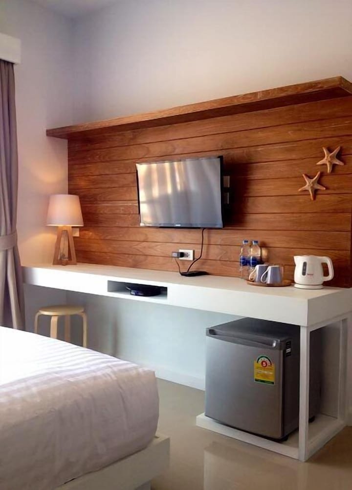 Chill House At Nai Yang Beach 24/44