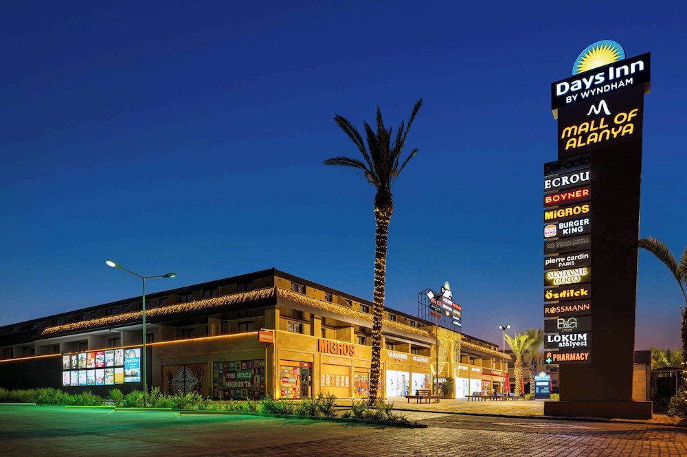 Days Inn by Wyndham Alanya 6/48