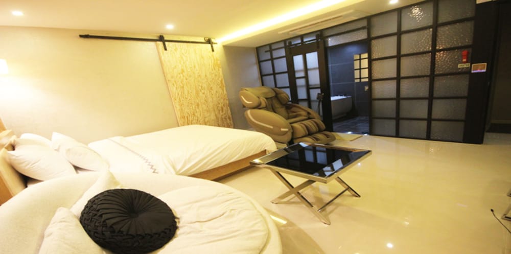 Jeonju Lime Hotel 48/63