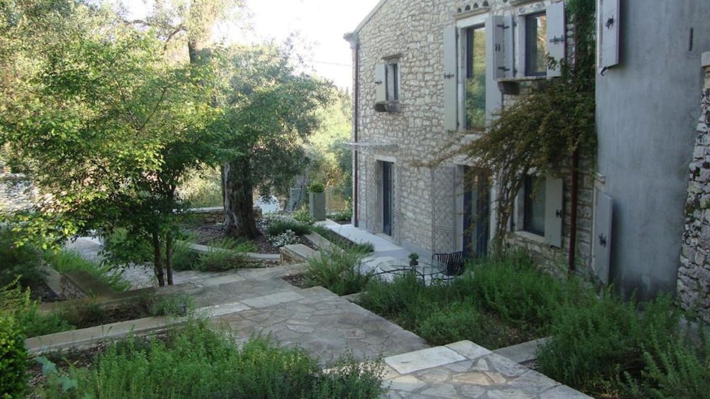 Torri E Merli Boutique Hotel 43/59