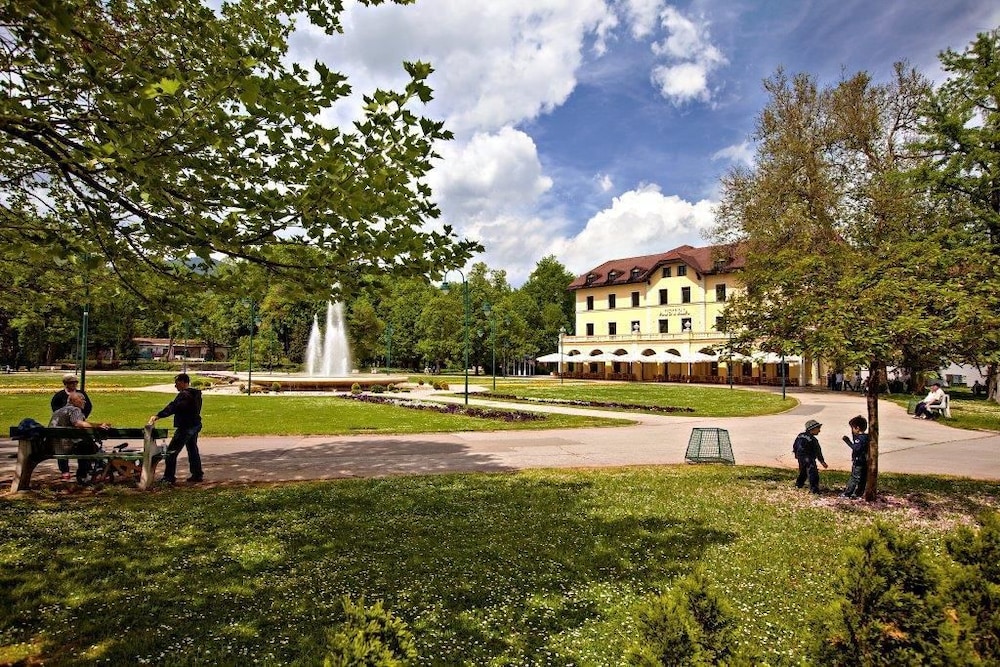 Spa and Hotel Terme 52/57