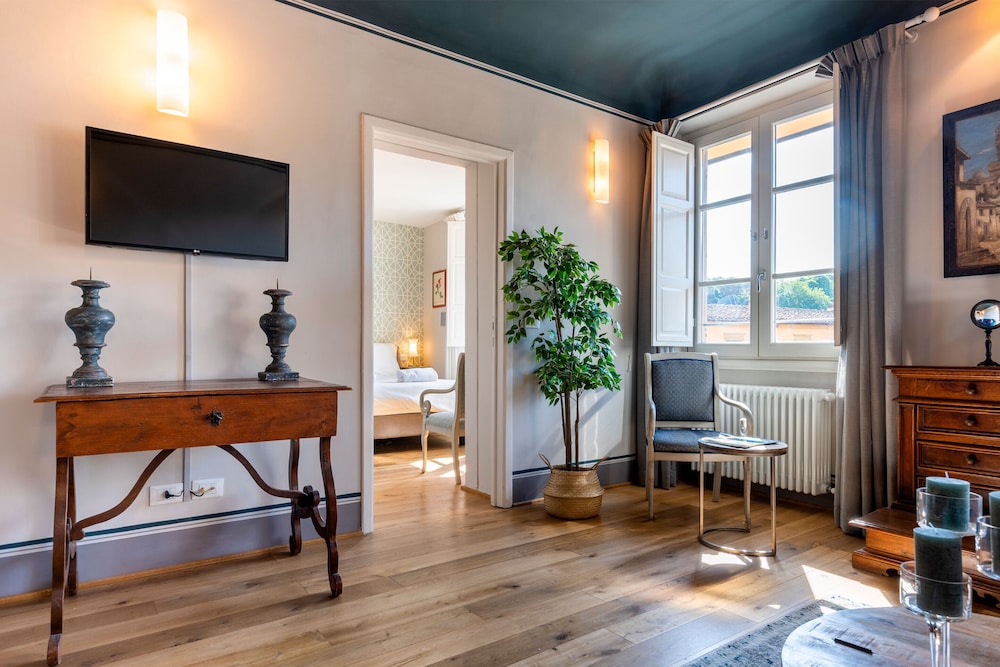Genteel Home Piazza Pitti 22/43