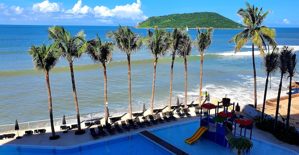 Viaggio Resort Mazatlan 42/44