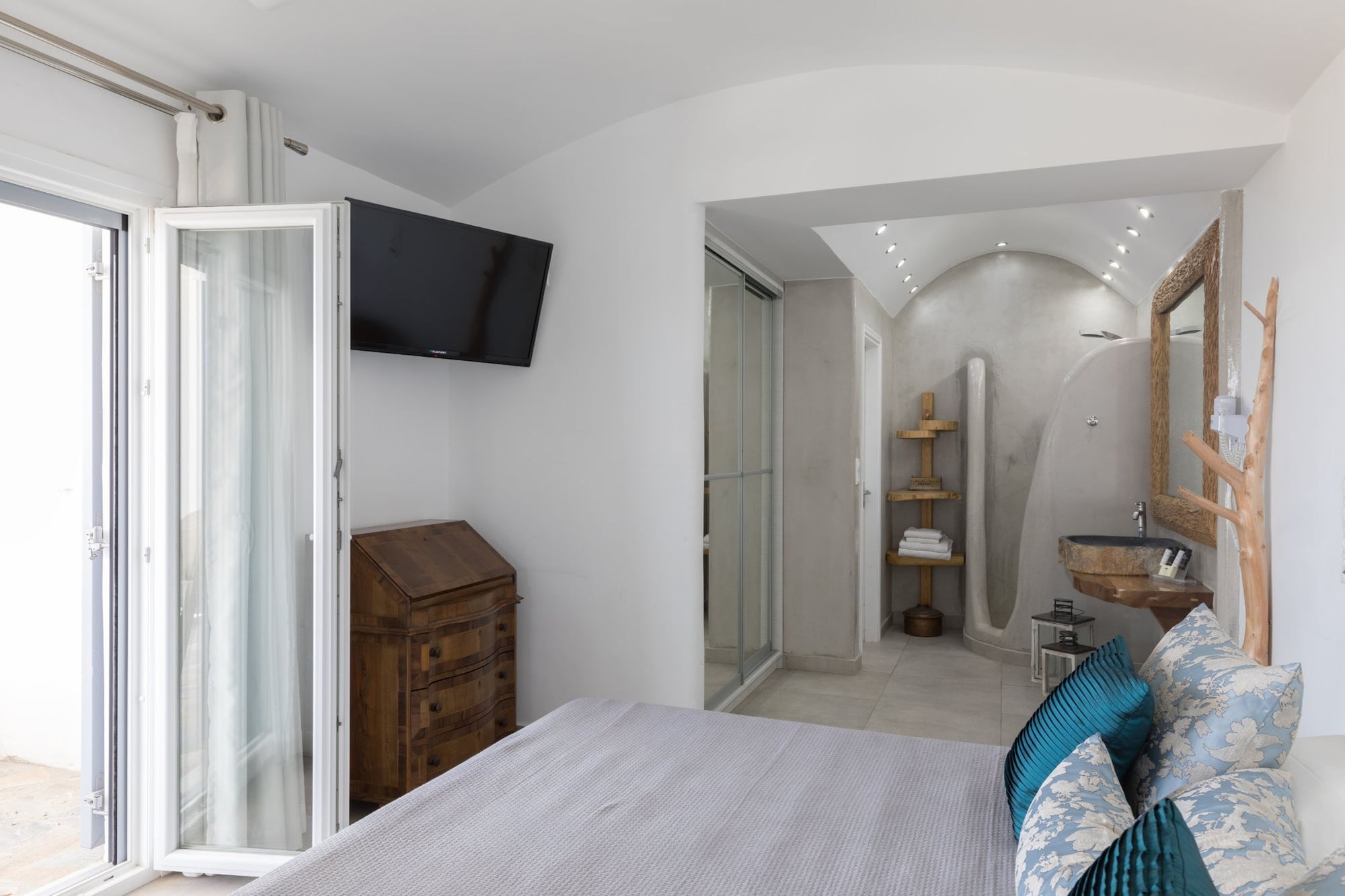 Superior, Suite, King Bed, Panoramic Sea View, Outdoor Jetted Tub