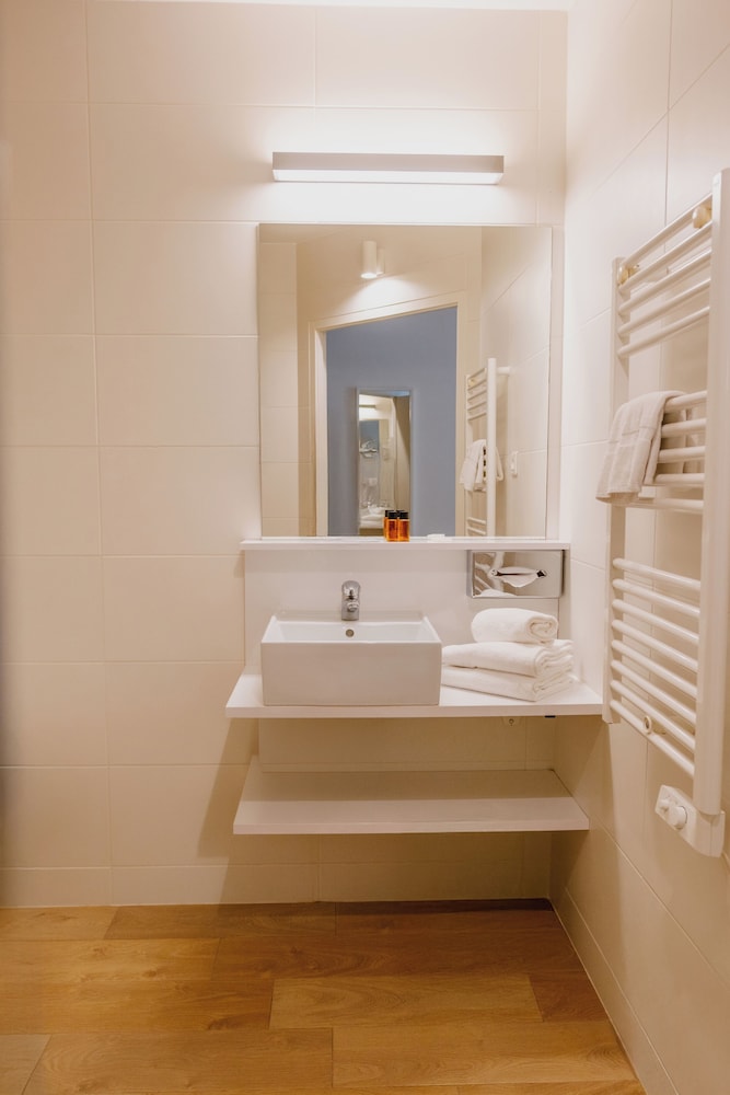 Brit Hotel Bordeaux Arena 12/50